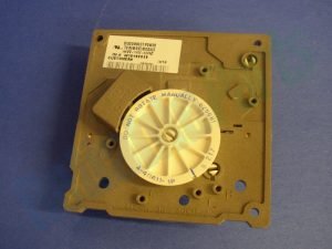 IMM8366--ICEMAKER MODULE HEAD W10190935